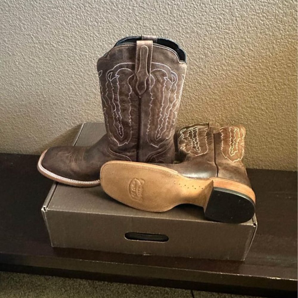 NEW Cowboy Boots